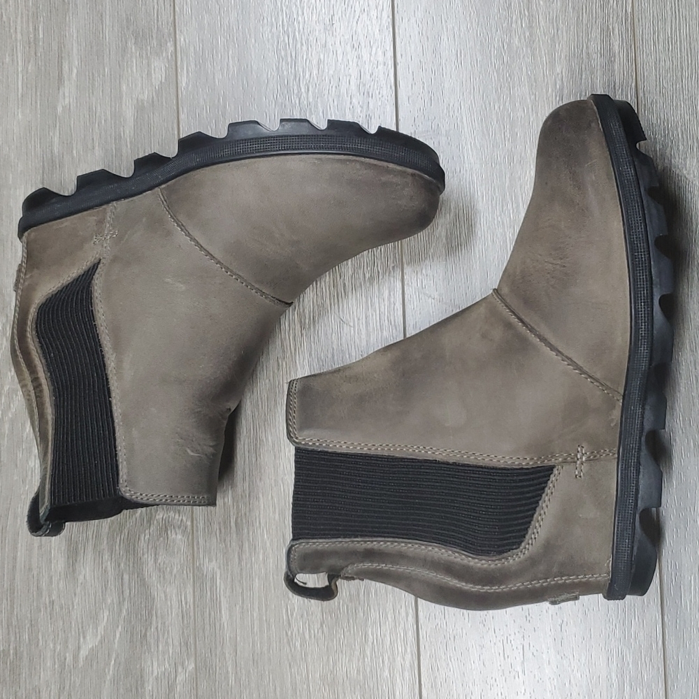 SOREL Joan Of Arctic WEDGE Booties Womens Size 8